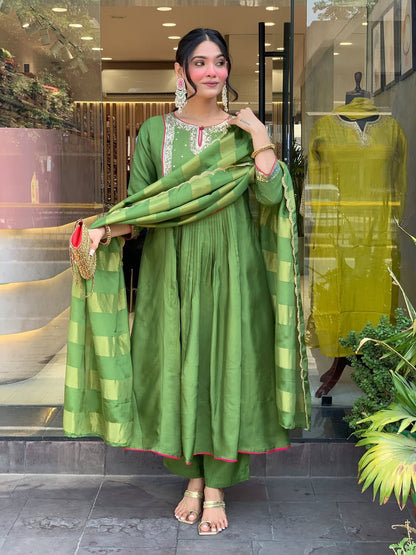 Women's Green Maheshwari Silk Anarkali Suit Set with Banarasi Jacquard Dupatta | 3-Piece Festive Wear