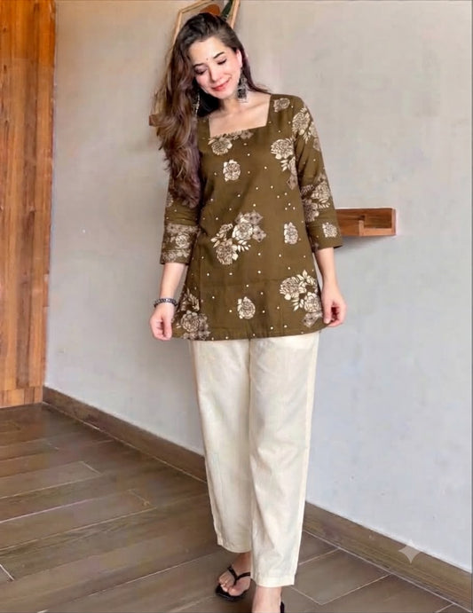 Women’s Premium Cotton 60/60 Floral Printed Kurti Pant Set | Elegant Everyday & Office Wear 2-Piece Set