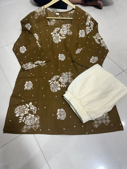 Women’s Premium Cotton 60/60 Floral Printed Kurti Pant Set | Elegant Everyday & Office Wear 2-Piece Set